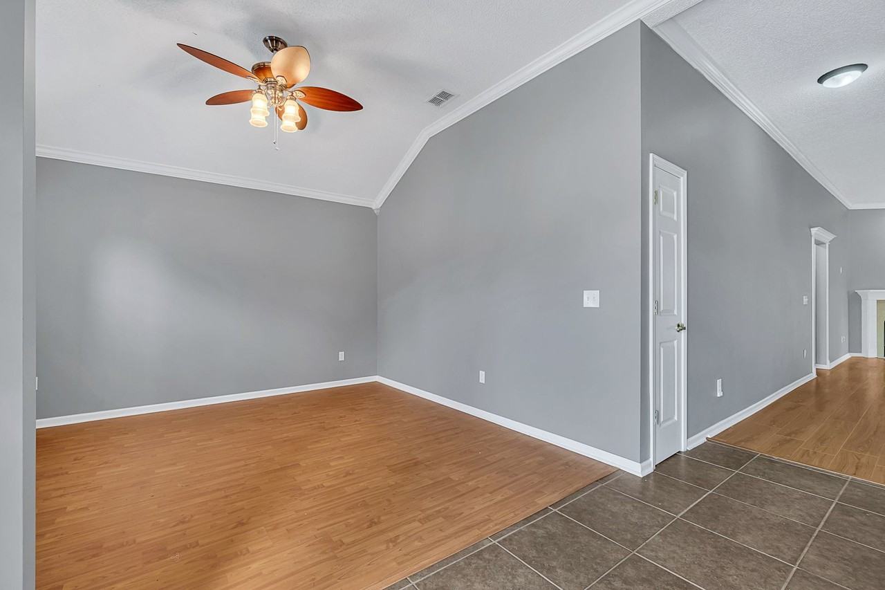 12495 Arrowleaf Ln - Photo 6 of 37