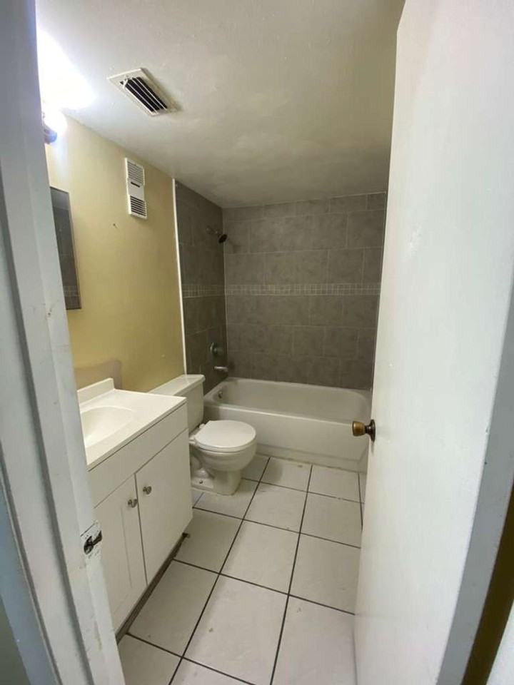 290 Flower Ln - Photo 5 of 13
