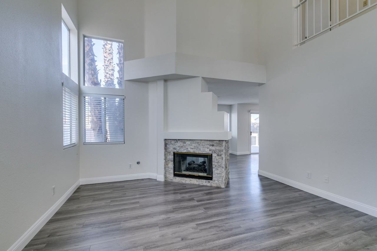 8006 Counterpoint Ln - Photo 3 of 47