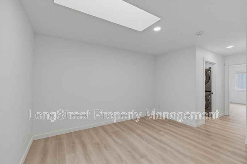 812 S 19th St - Photo 5 of 42