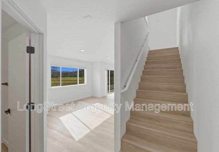 818 S 19th St - Photo 6 of 41