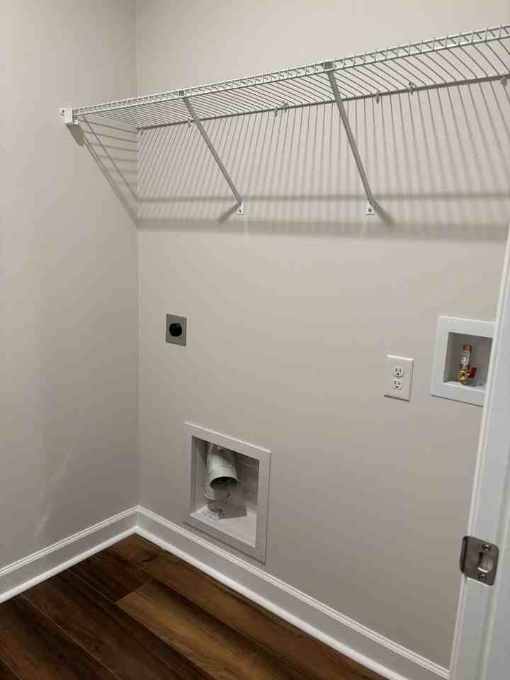 16576 Jamilynn Drive - Photo 2 of 9