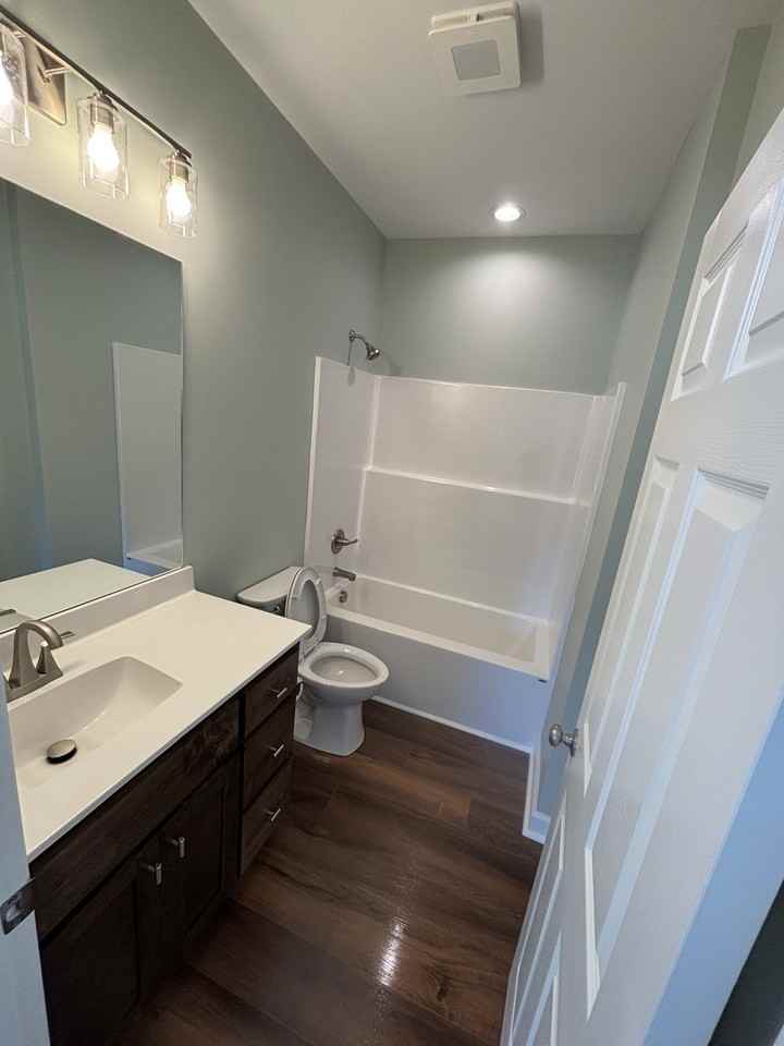 16576 Jamilynn Drive - Photo 4 of 9