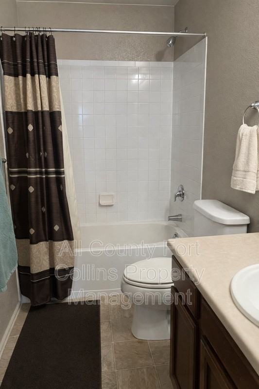 1659 Chelms Ford Ct - Photo 5 of 7