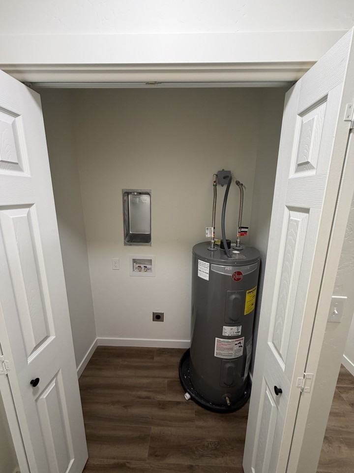 Mound Avenue - Photo 2 of 10