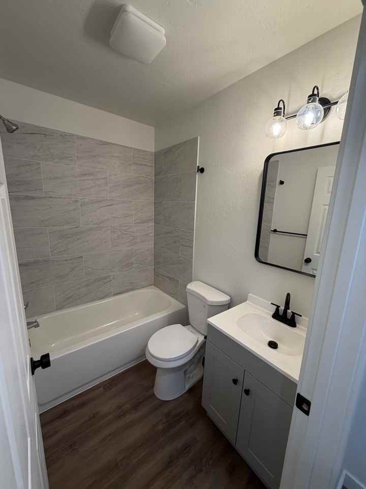 Mound Avenue - Photo 5 of 10