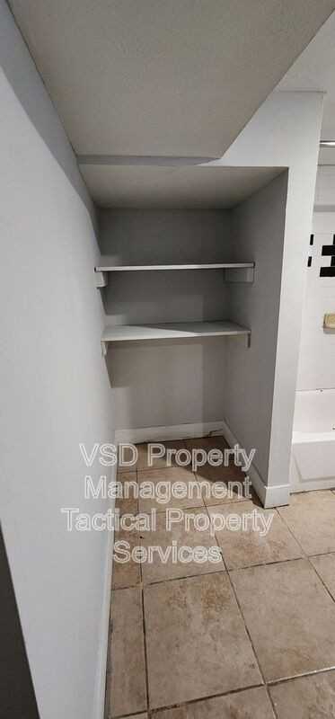 2048 West Blvd #6 - Photo 3 of 11