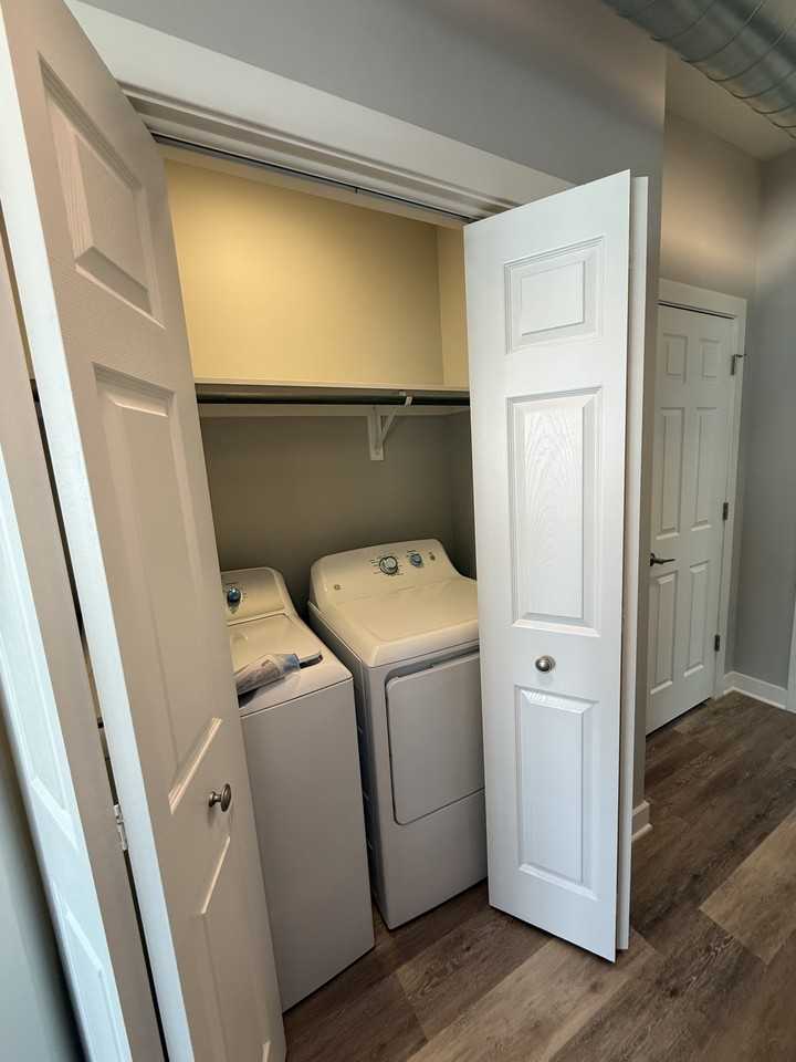 21 West 16th street - Photo 7 of 17