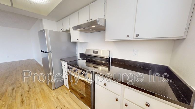 1313 Lancers Ln - Photo 4 of 14