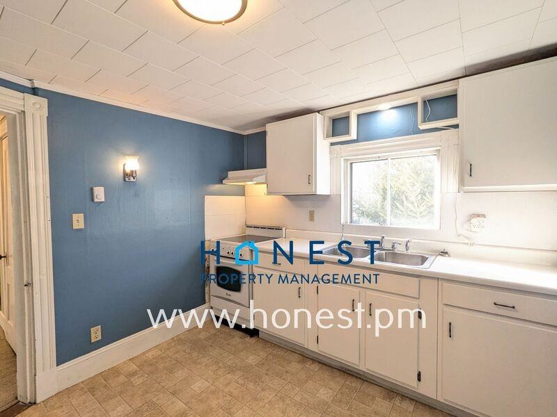 3 Deeb St #A - Photo 2 of 16