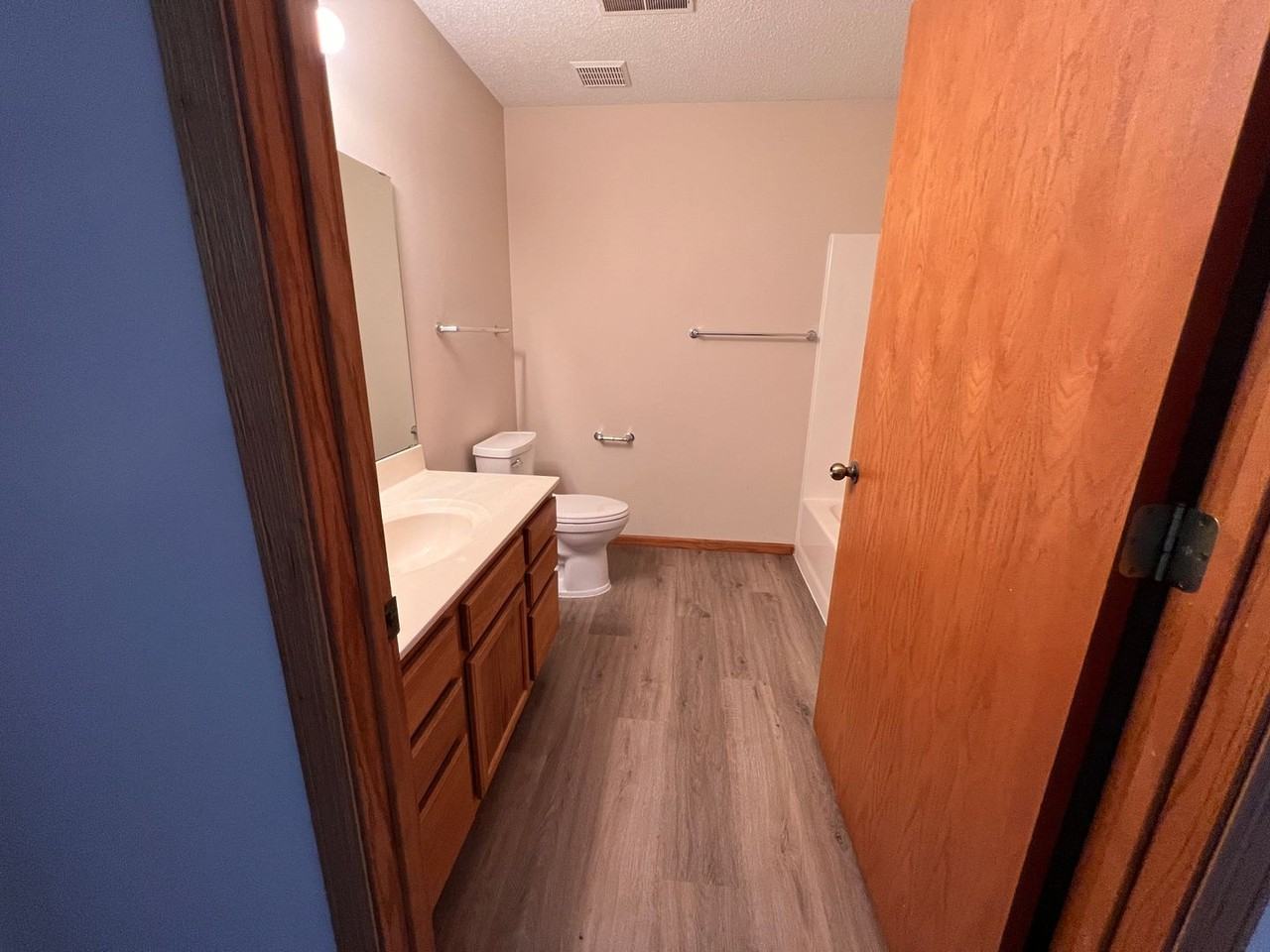 351 Williamsburg Pl Apt B - Photo 7 of 7