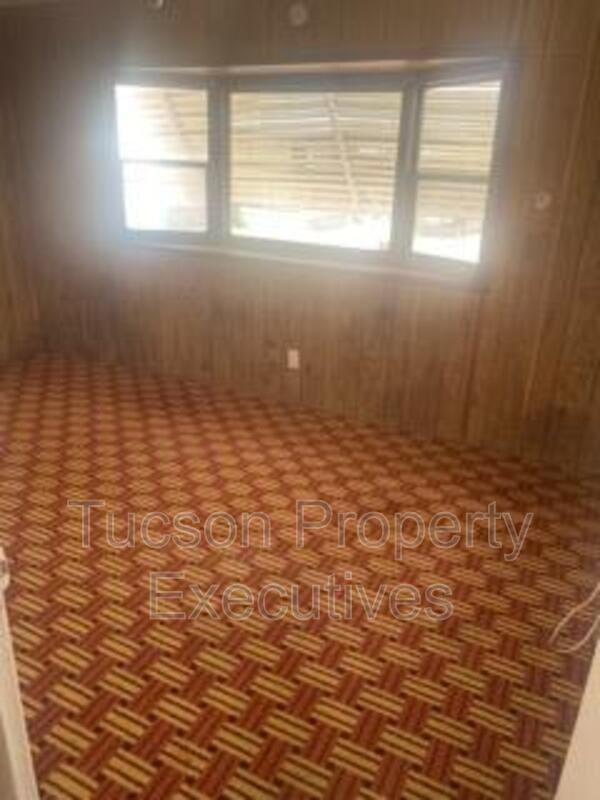 4580 E Rex St - Photo 5 of 28