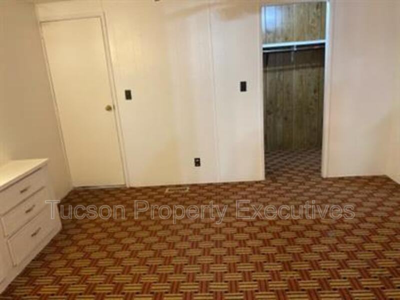 4580 E Rex St - Photo 6 of 28