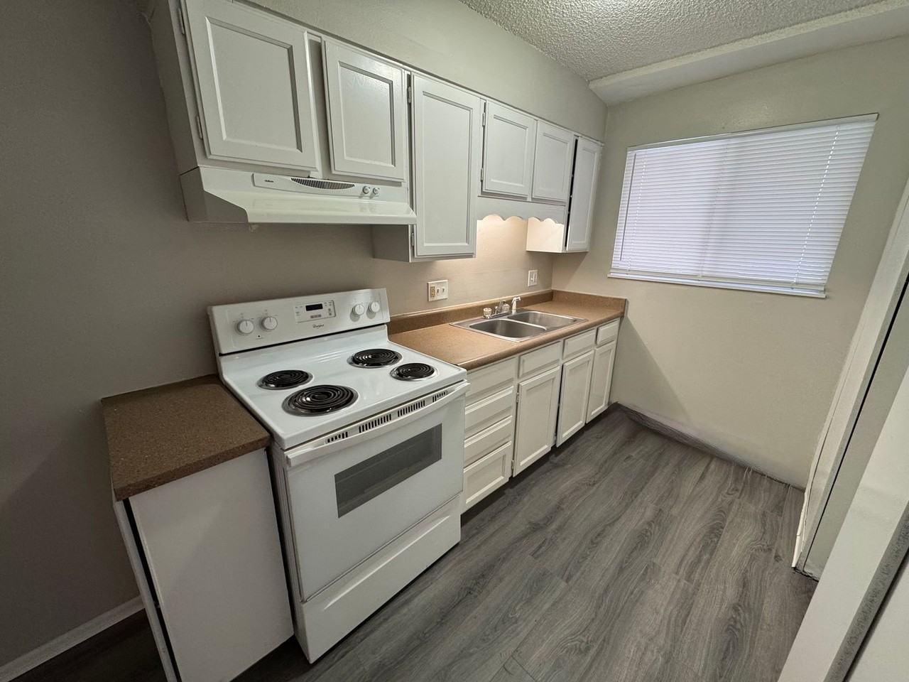 28 El Paso Blvd #1 - Photo 4 of 9