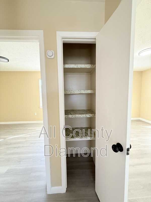 506 N 11th St #A1 - Photo 2 of 18