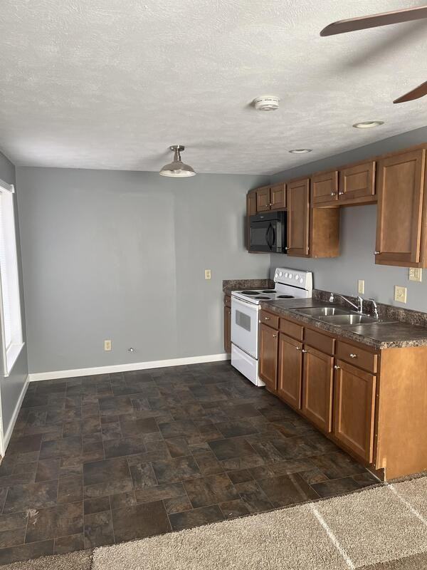 408 S 24th St - Photo 2 of 8