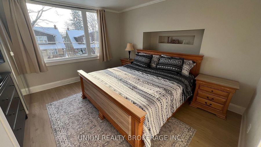 96 Hollywood Crescent - Photo 6 of 12