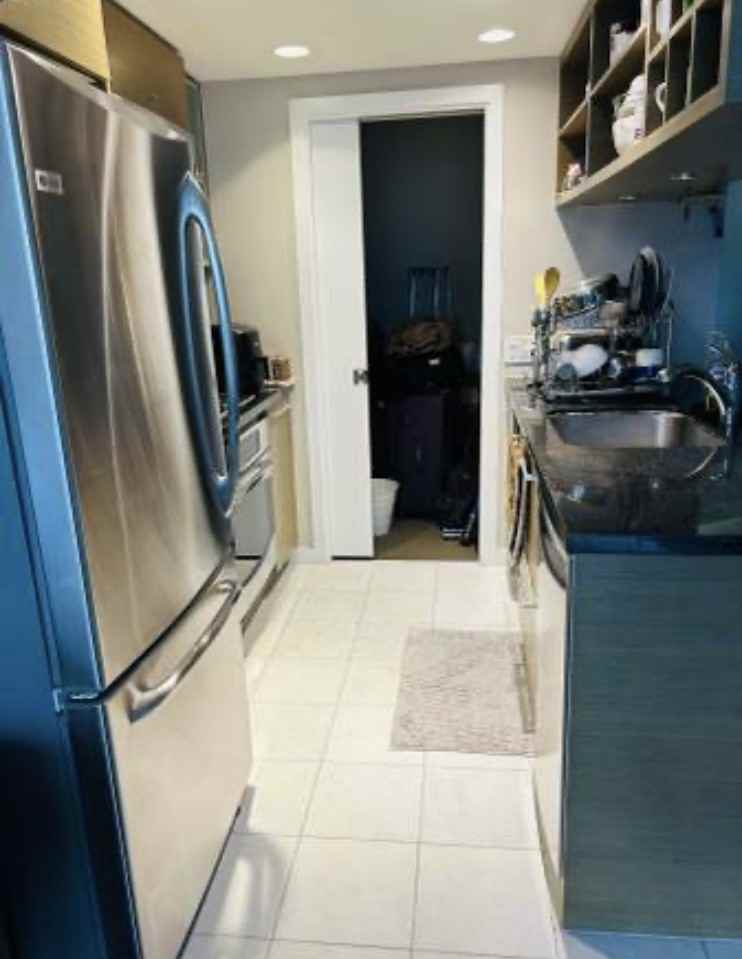 833 Seymour St - Photo 6 of 18