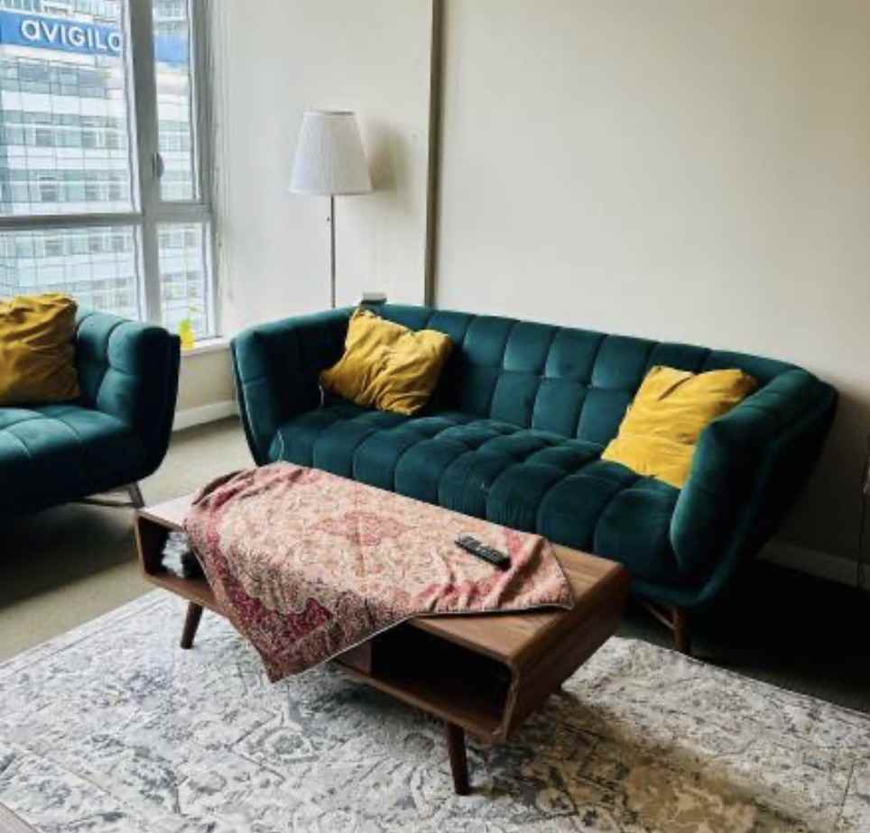 833 Seymour St - Photo 4 of 18