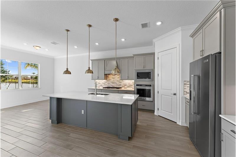 10786 Stellar Cir - Photo 3 of 22
