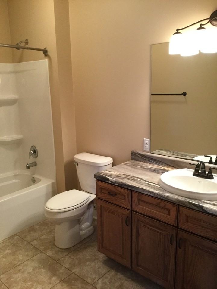 810 Wildwood Drive - Photo 6 of 11