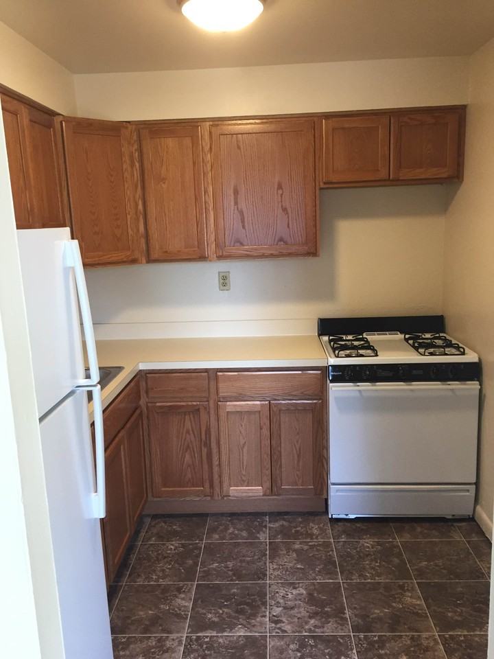 725 S Ode St - Photo 3 of 7