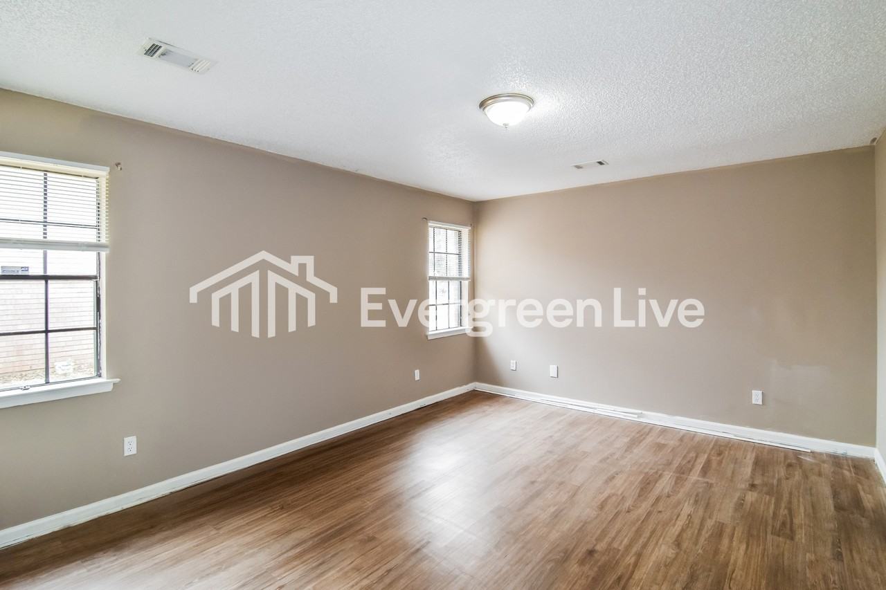 460 Forest Park Dr - Photo 4 of 15