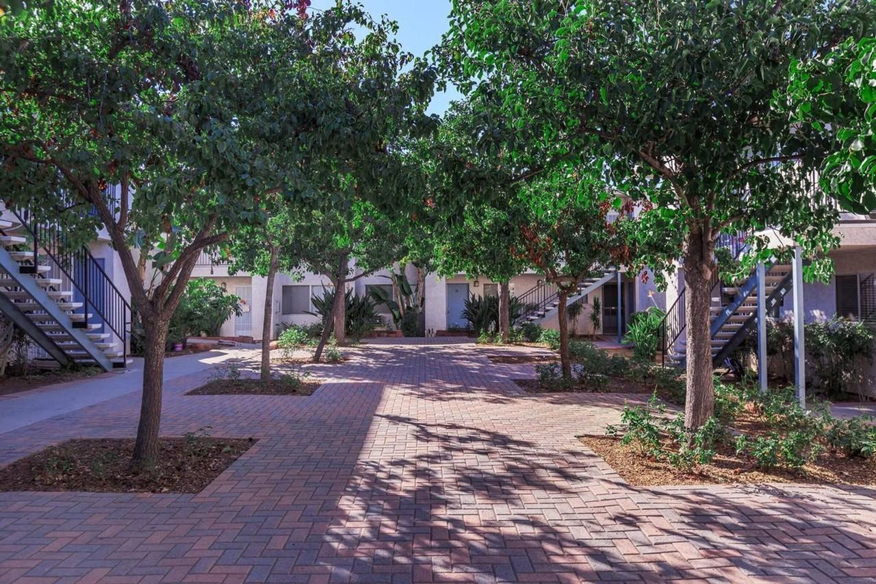 Pinewood Villas - Photo 2 of 9