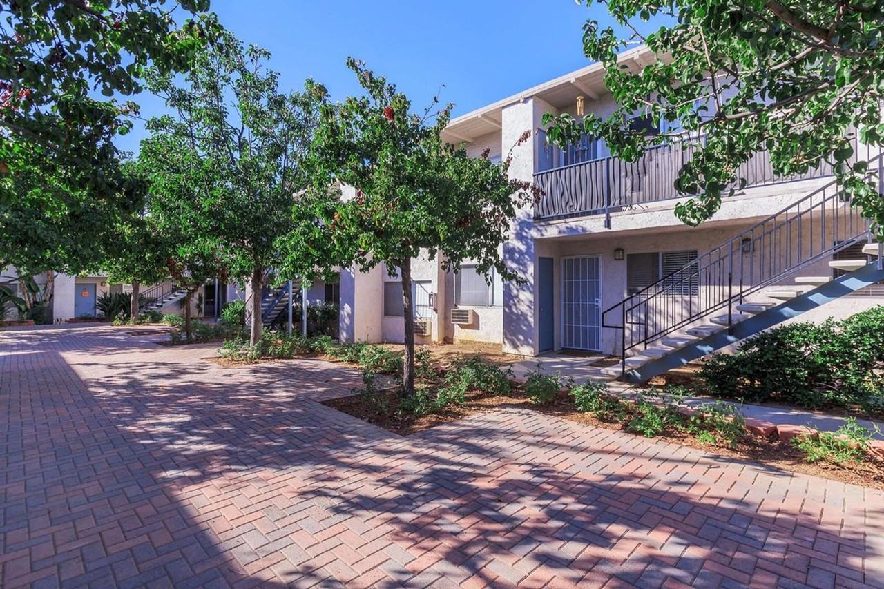 Pinewood Villas - Photo 3 of 9