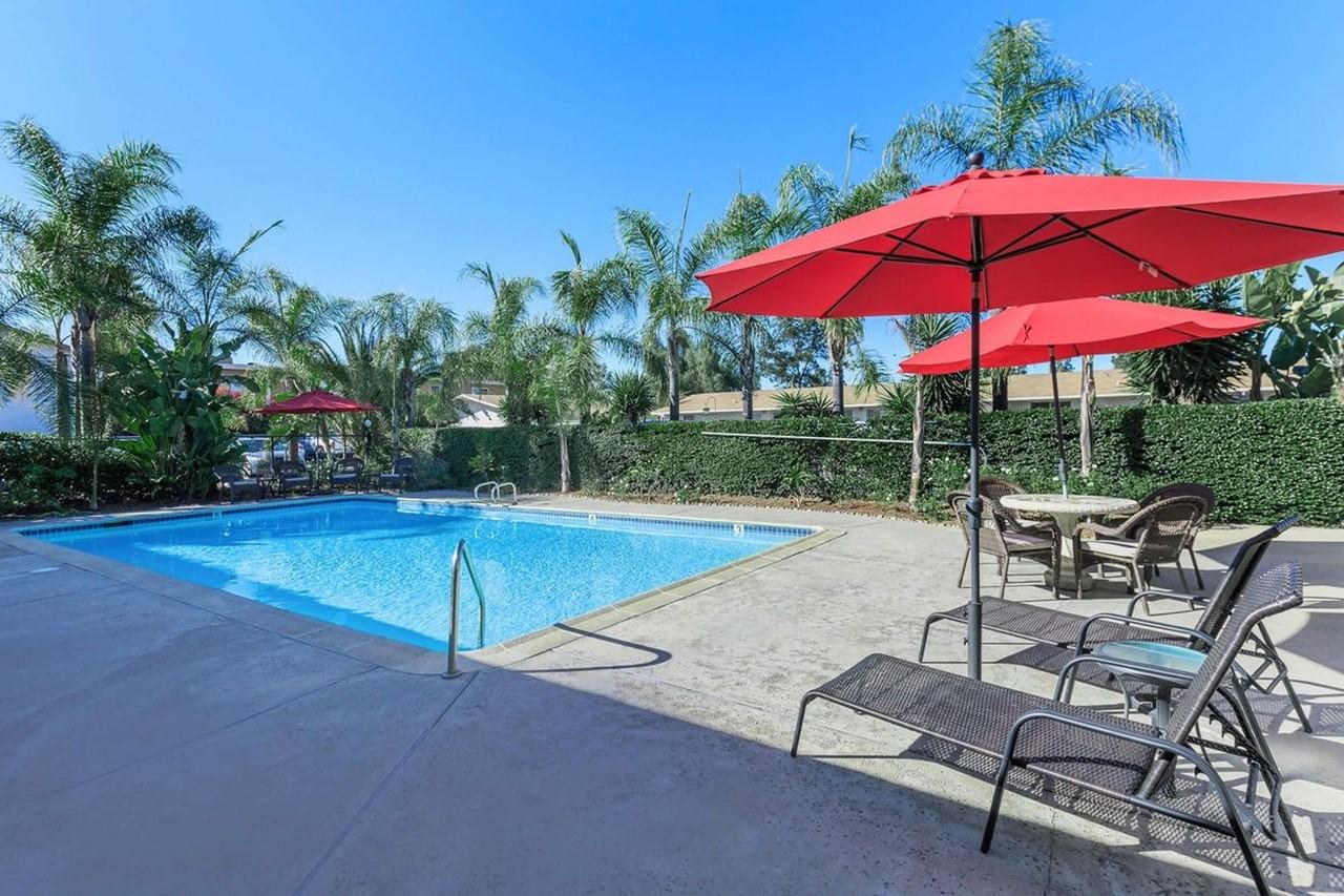 Pinewood Villas - Photo 6 of 9