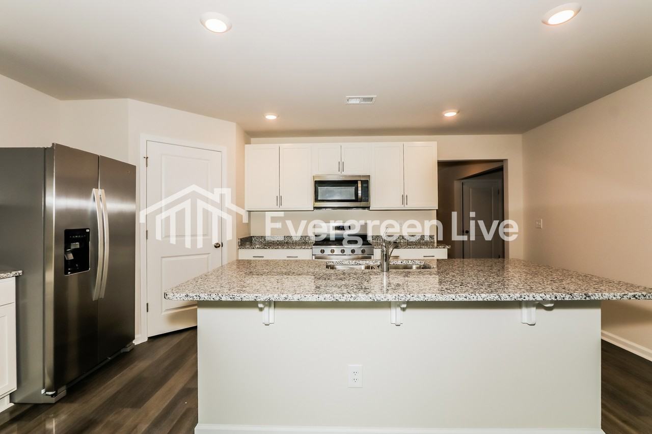 1161 Ridgeford Dr - Photo 6 of 15