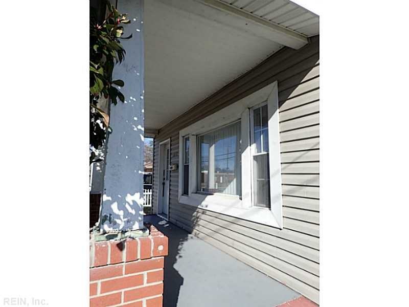 7468 Diven St - Photo 2 of 20