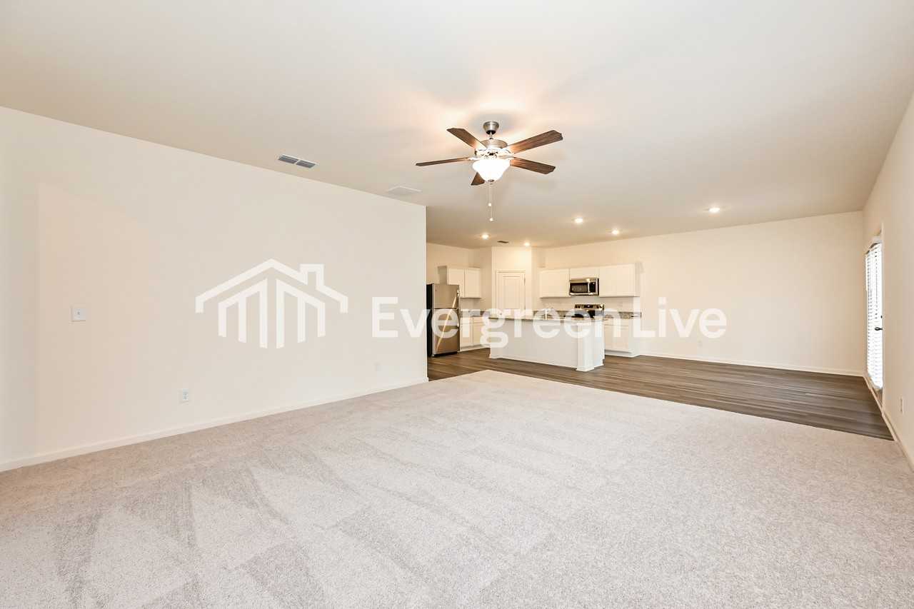 466 Otway Loop - Photo 3 of 11