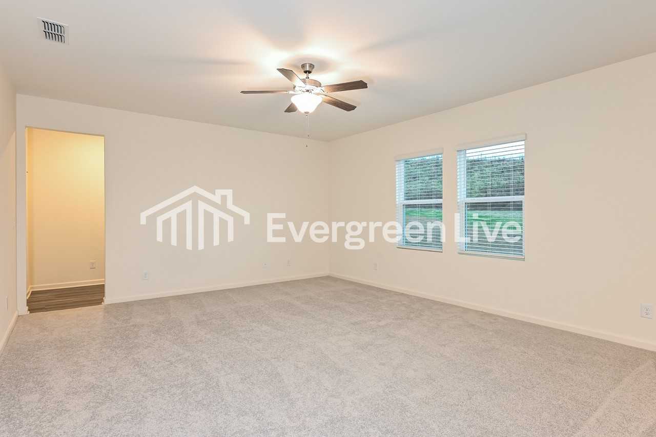 174 Galilee Ln - Photo 3 of 10