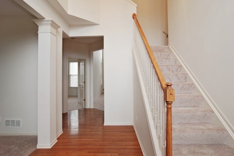 1701 Hamilton Dr - Photo 3 of 25