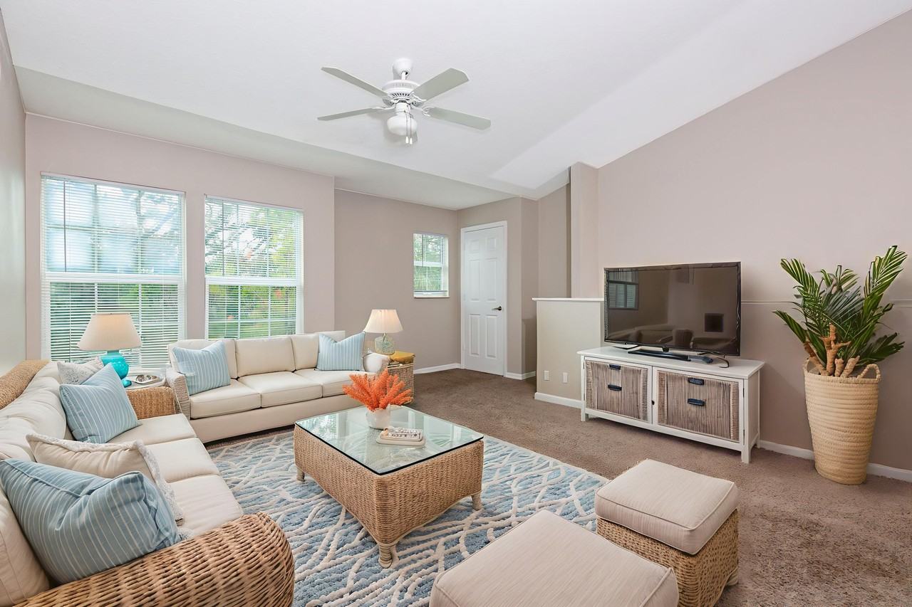 Oakwood Sarasota - Photo 5 of 19