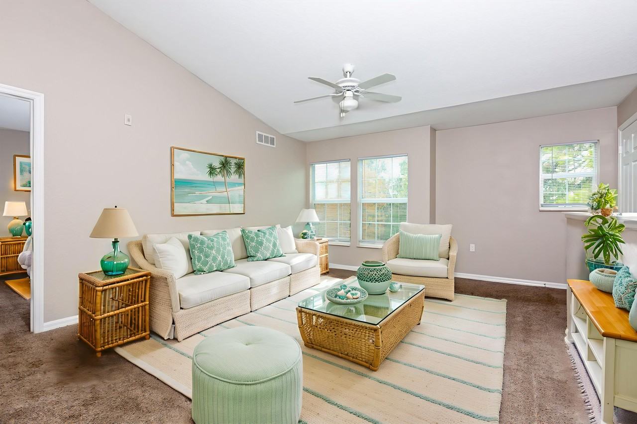 Oakwood Sarasota - Photo 4 of 19