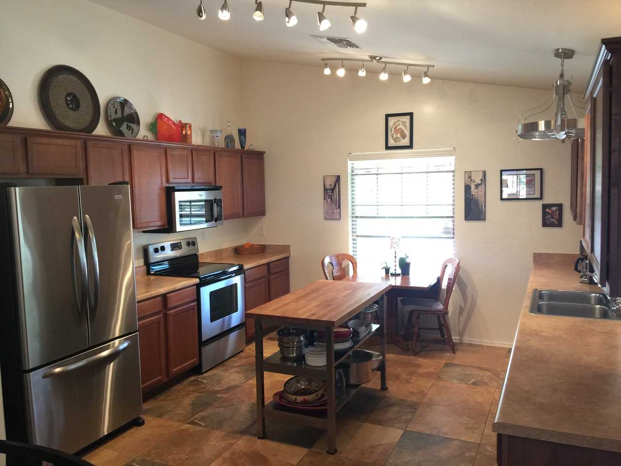 23880 W Pecan Cir - Photo 3 of 13