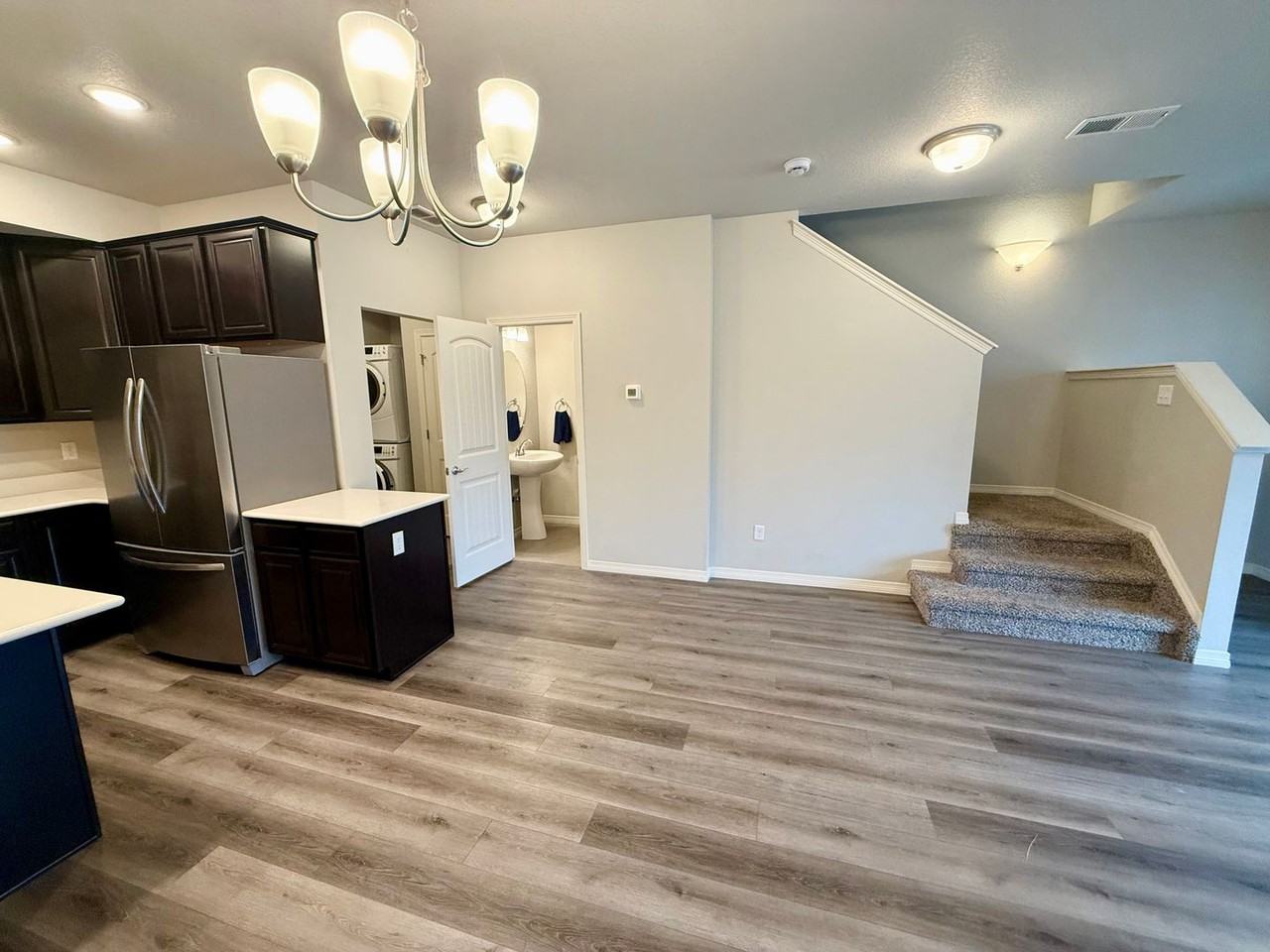 876 Winding Brook Dr - Photo 3 of 24