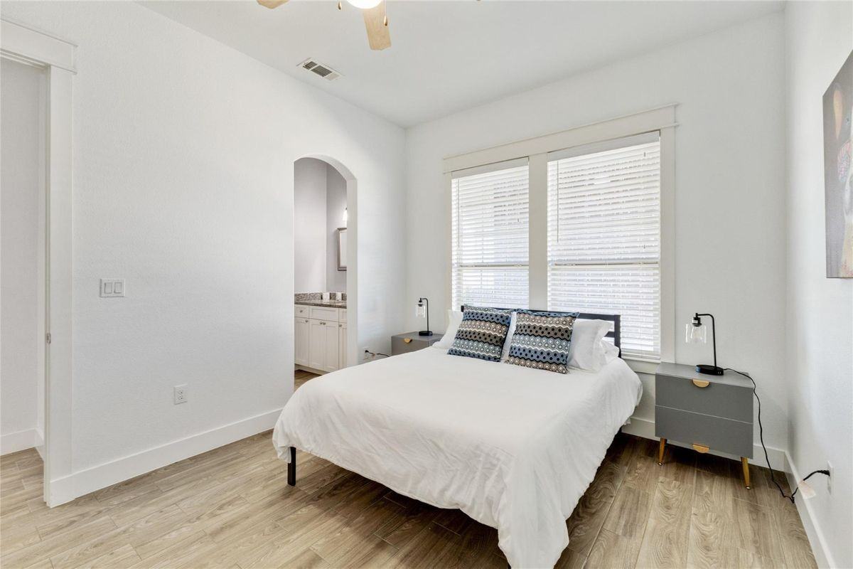 1399 E Highland Rd - Photo 7 of 40