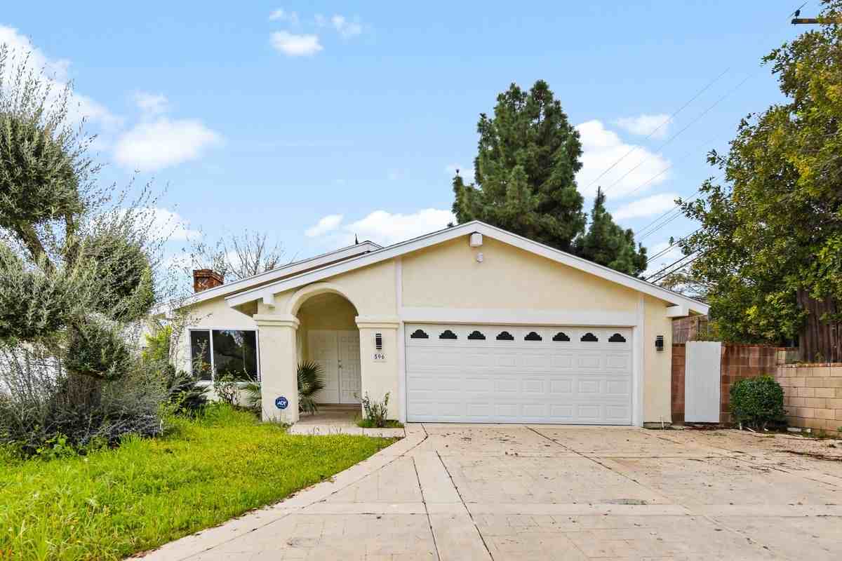 596 Vista Rambla - Photo 2 of 33