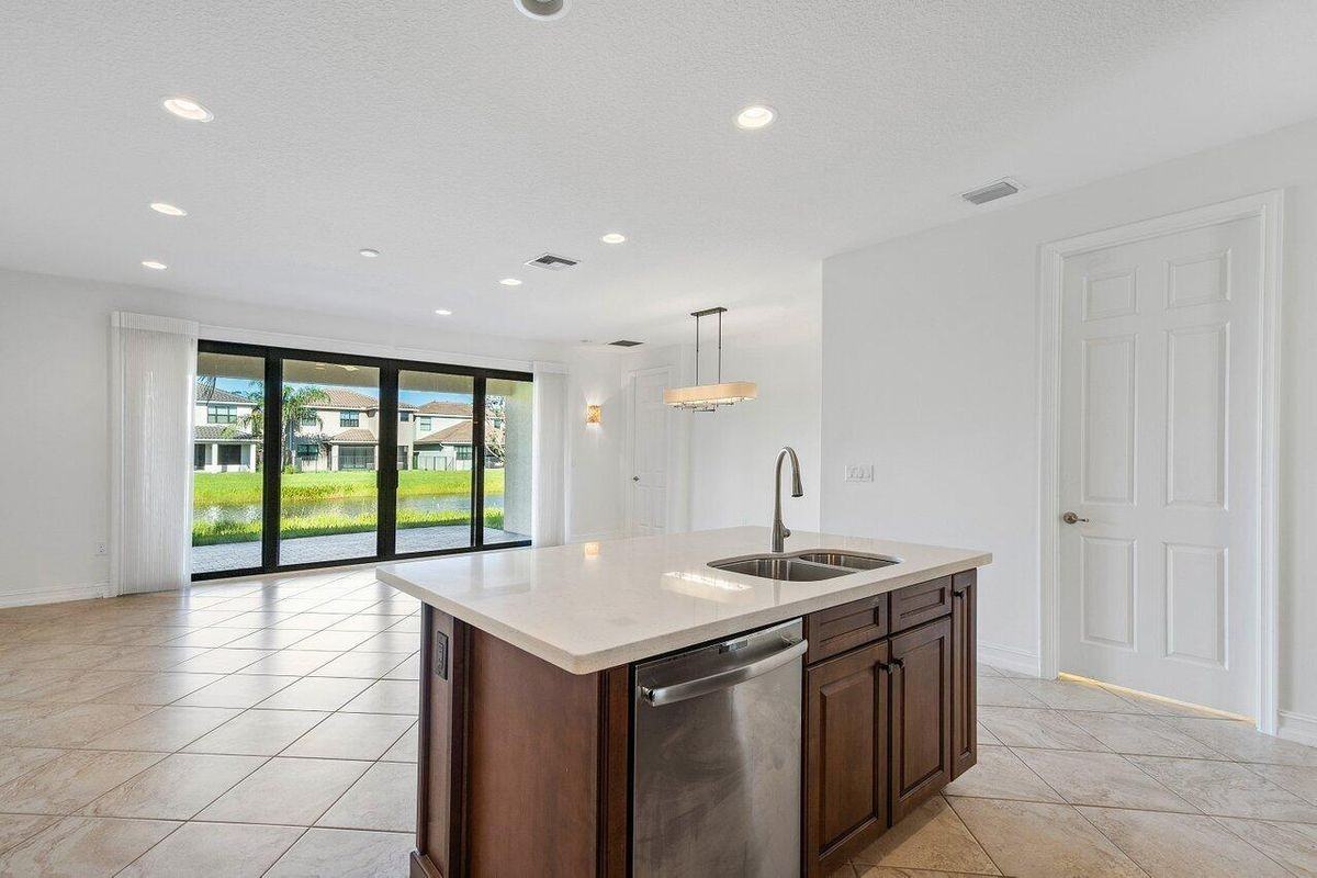 14579 White Jade Ter - Photo 3 of 20