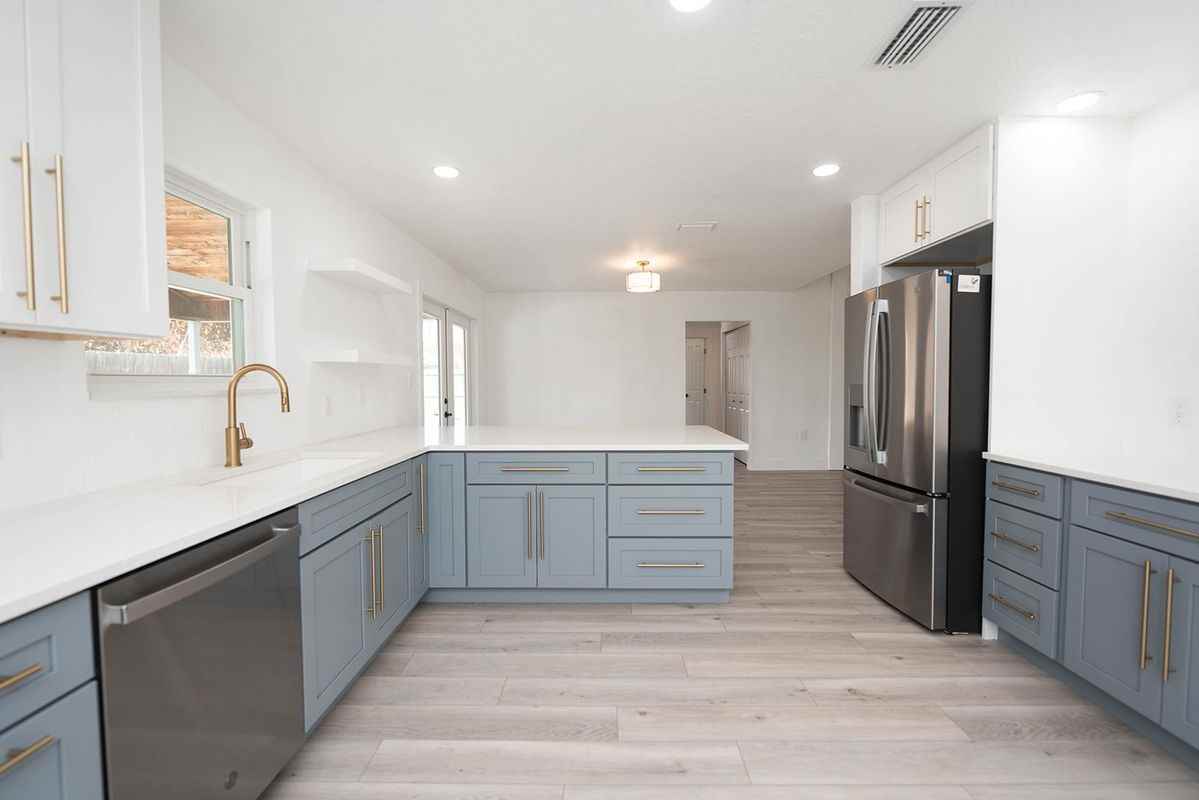 790 Palm Dr - Photo 3 of 50