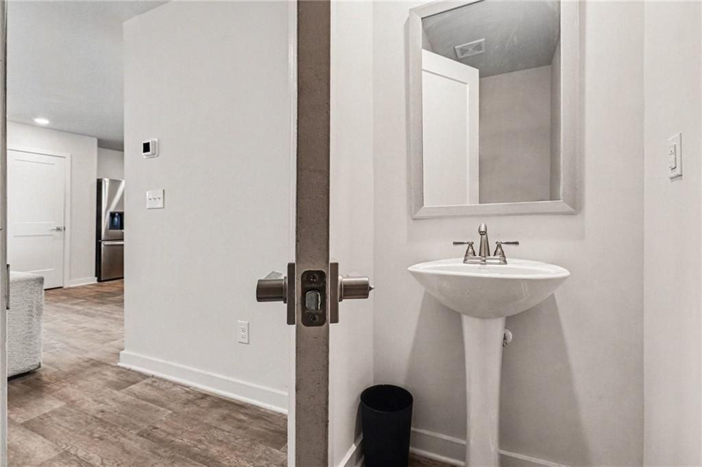 3528 Station Dr - Photo 7 of 17