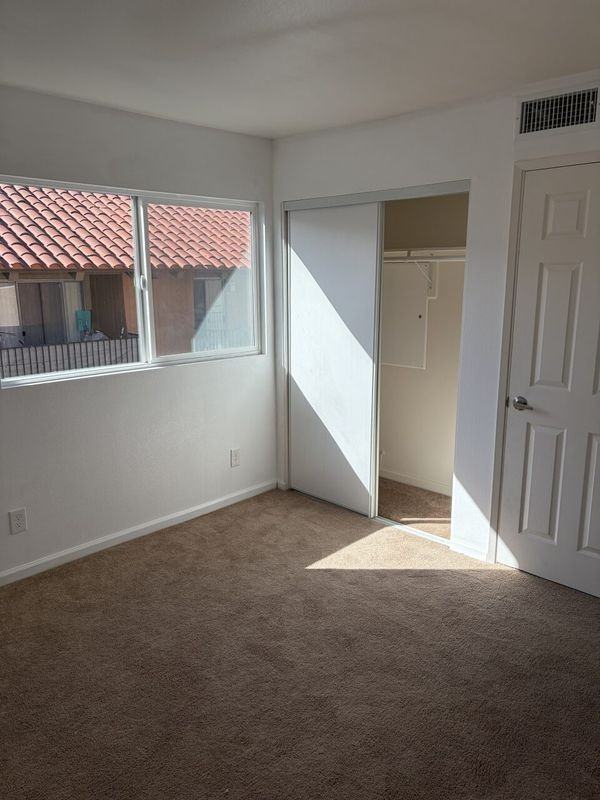 2020 Guthrie St ##D13 - Photo 4 of 14