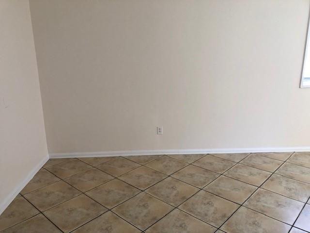 708 Littledale Rd - Photo 6 of 15