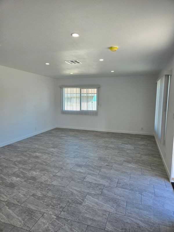 301 N Tustin Ave - Photo 5 of 16