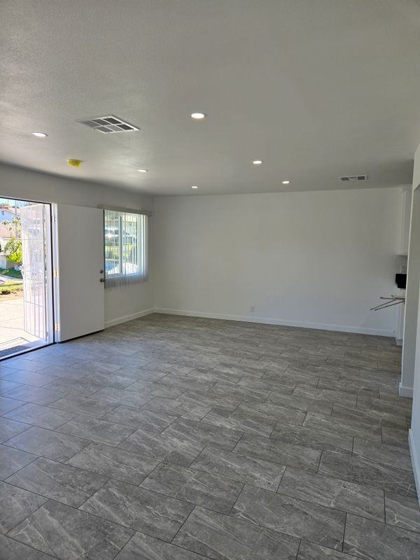 301 N Tustin Ave - Photo 7 of 16