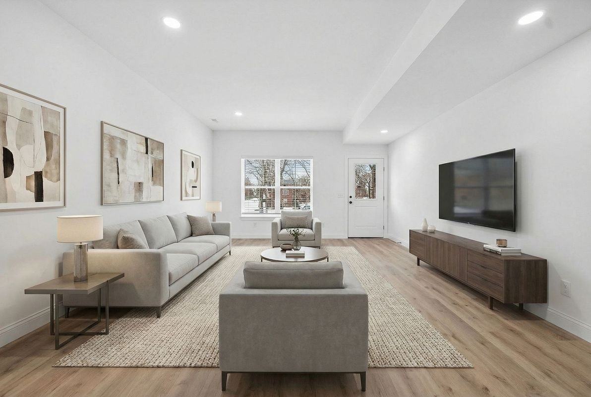 2027 Maury Ave - Photo 3 of 21