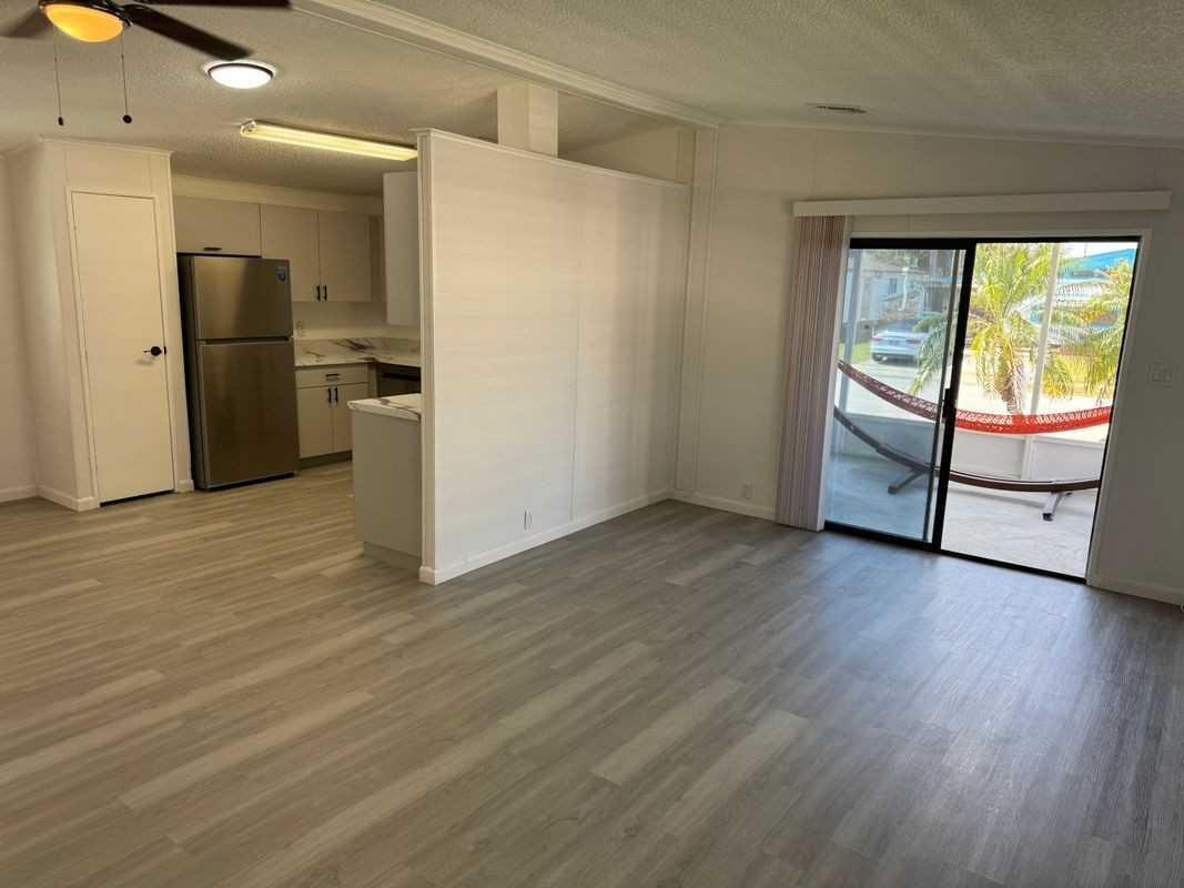 1925 Sago Palm St Ne - Photo 3 of 3